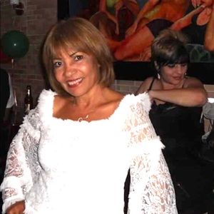 Meet your Posher, Mya m